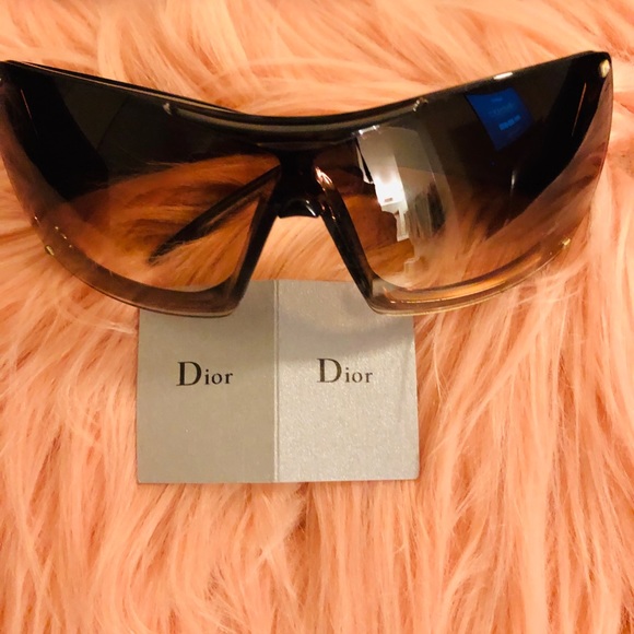 ❌❌SOLD❌❌ 🌸Authentic Dior Brown Sunglasses🌸 - Picture 1 of 8